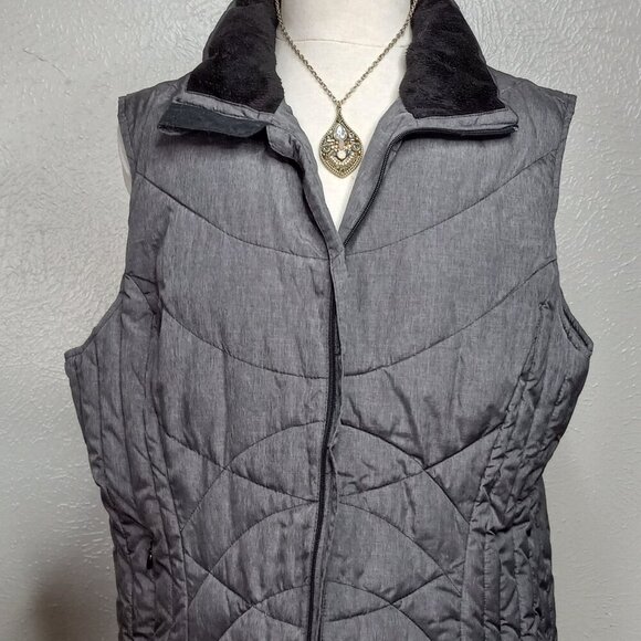 Champion quilted puffer vest women's with pockets - Picture 9 of 9